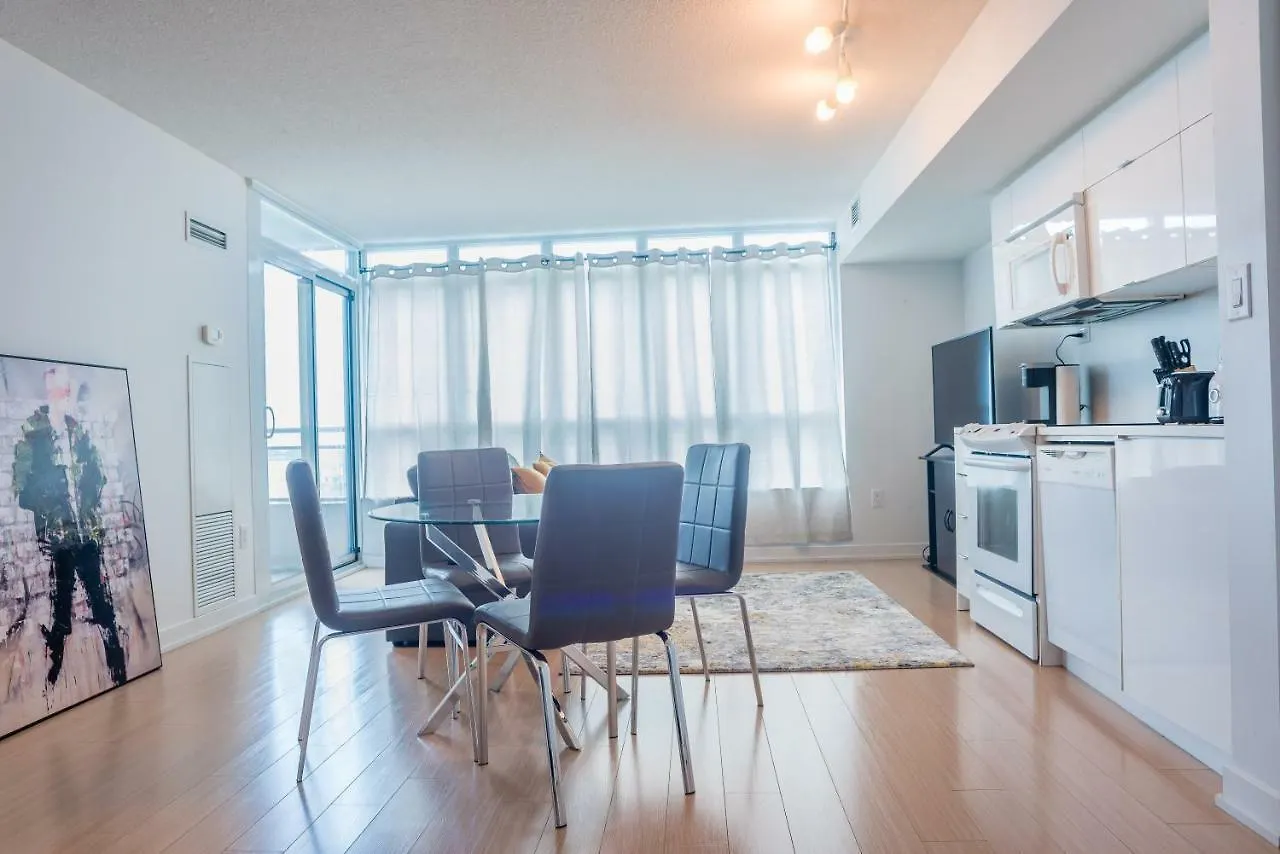Apartament Luxury Downtown Toronto Condo - 2 Bedroom Kanada